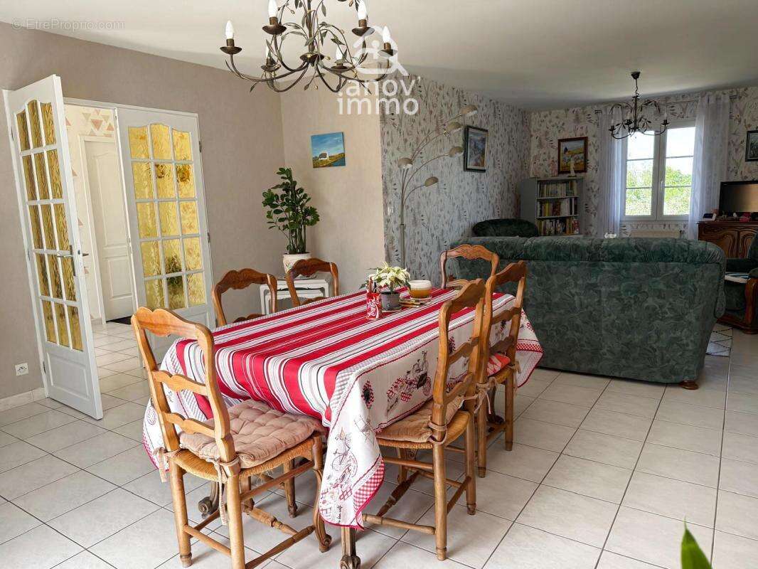 EXCLUSIVITE : Maison 4 chambres St Yrieix sur Charente - gar - photo 5