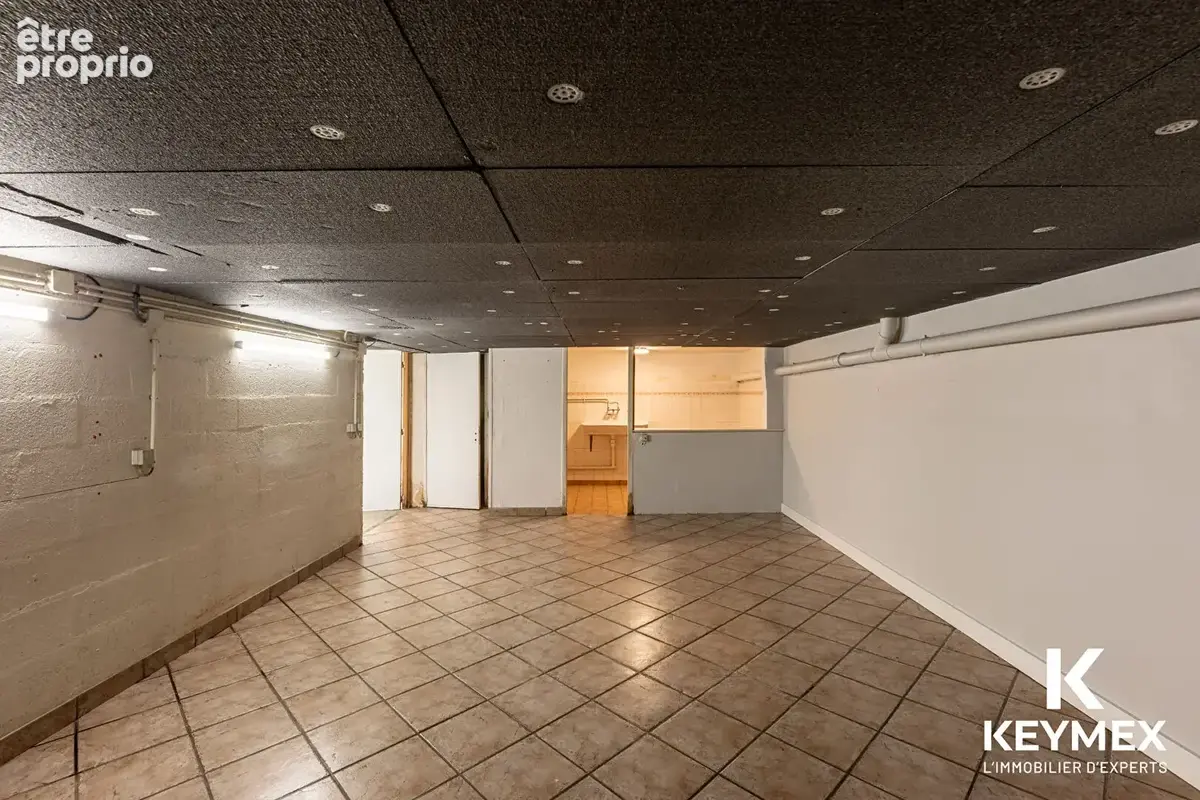 Maison - 5 chambres - dépendance - sous-sol total - photo 13
