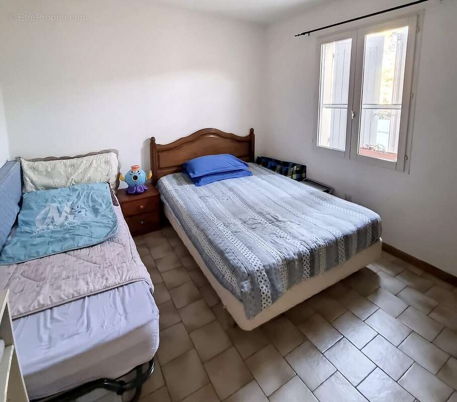 Maison à MORIERES-LES-AVIGNON