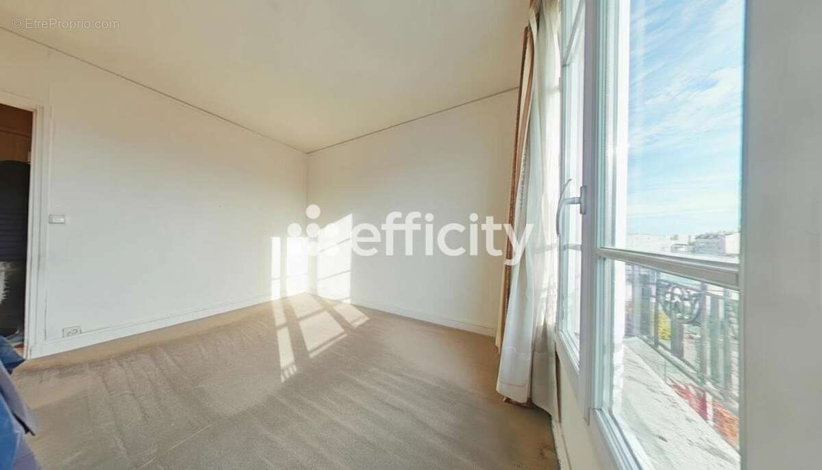 Appartement à COLOMBES