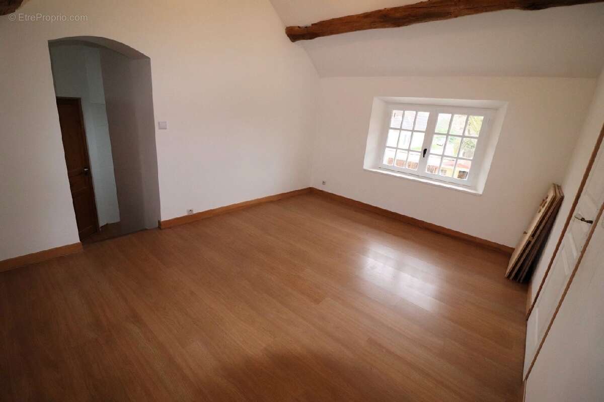 Maison à MARCHEZAIS