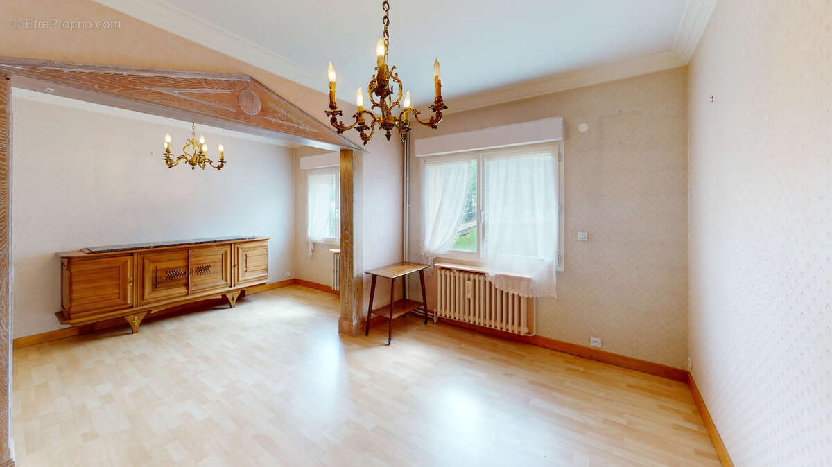 Maison à OYONNAX