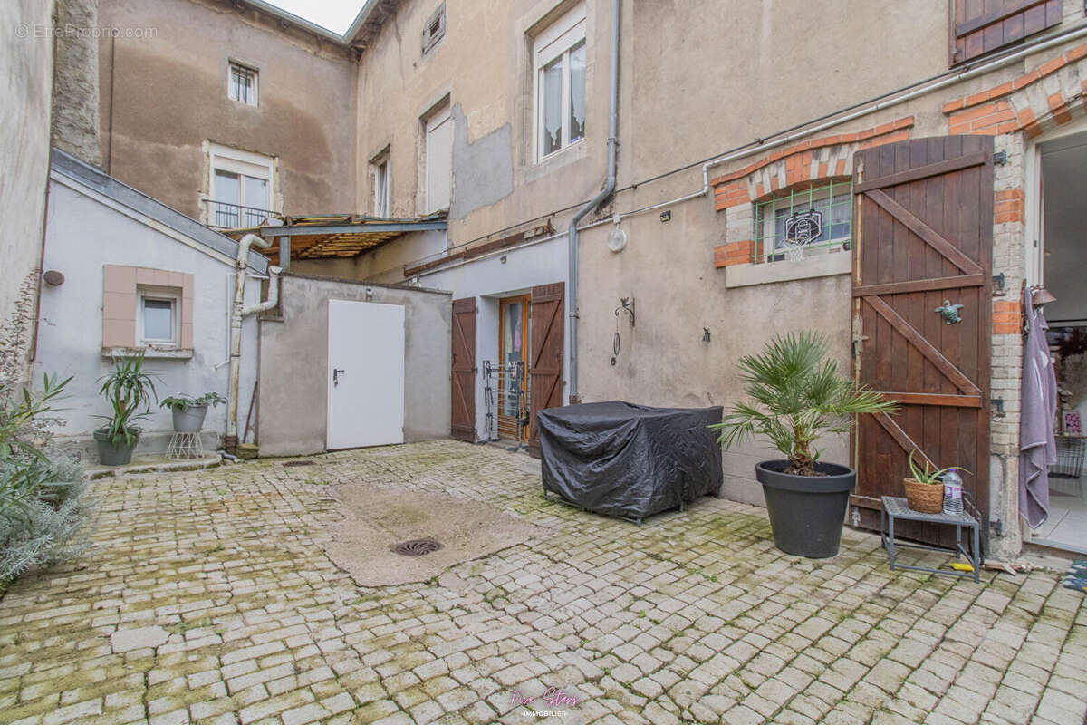 Appartement à SAINT-NICOLAS-DE-PORT