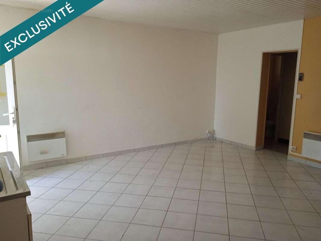 Maison 71 m² à Mortain  - photo 8
