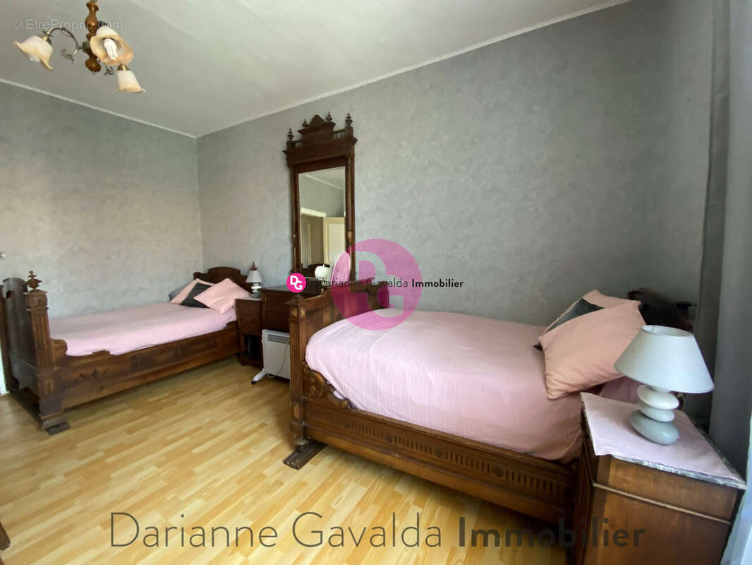 Appartement à DECAZEVILLE