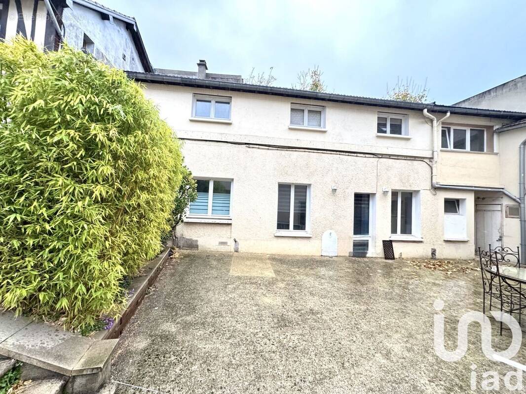 Maison 4 pièces 79 m² · à Montmorency · 79 m² · 259 000 €