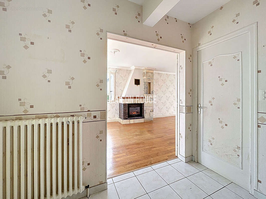 Maison à MINIAC-MORVAN