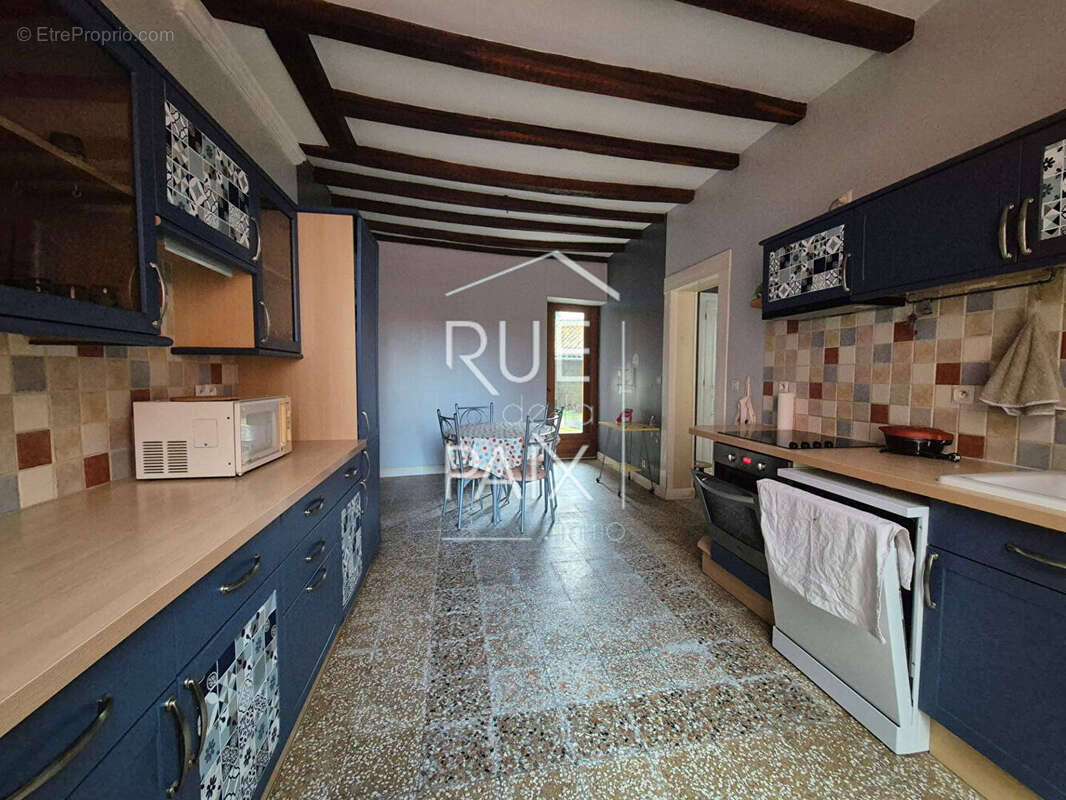 Maison de ville - 3 chambres - 100m² avec cour - photo 2