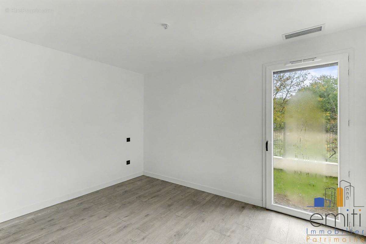 Maison à BRUGUIERES