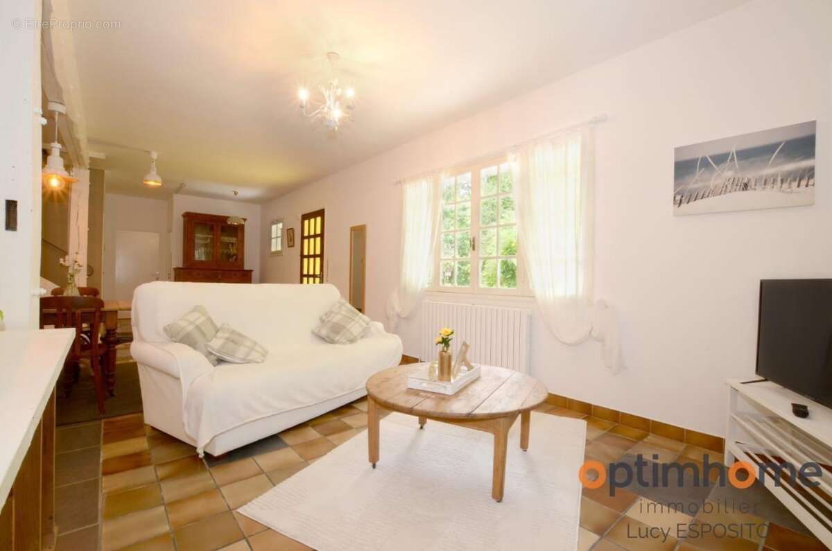 Propriété de 4 chambres au bord de la rivière à vendre - photo 5
