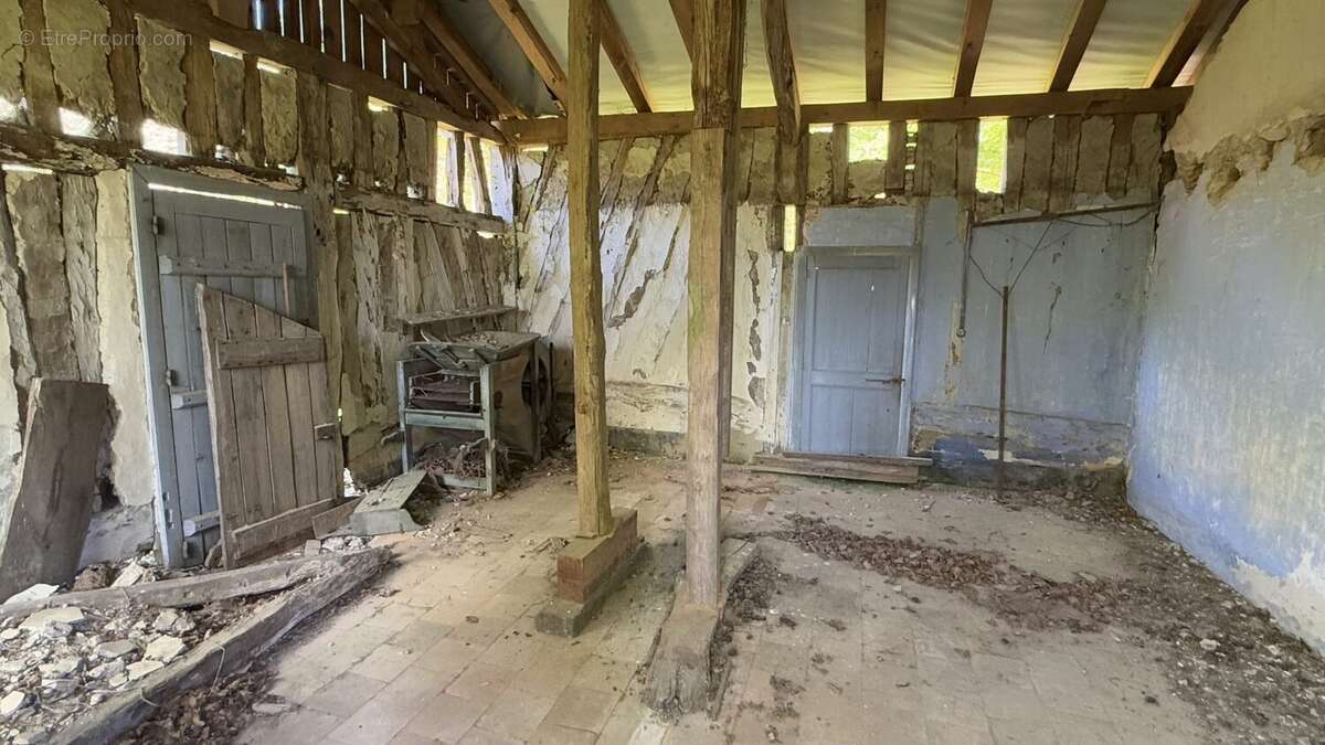 Maison à BOURRIOT-BERGONCE