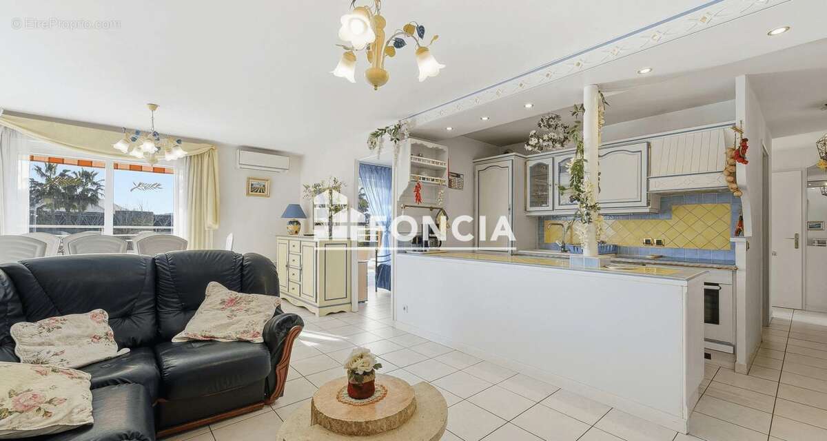 Appartement à LE CANNET