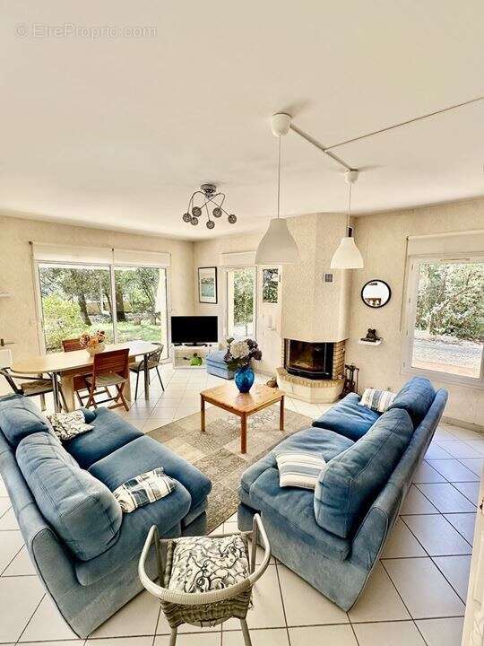 Maison 180 m² à Soulac-Sur-Mer  - photo 2