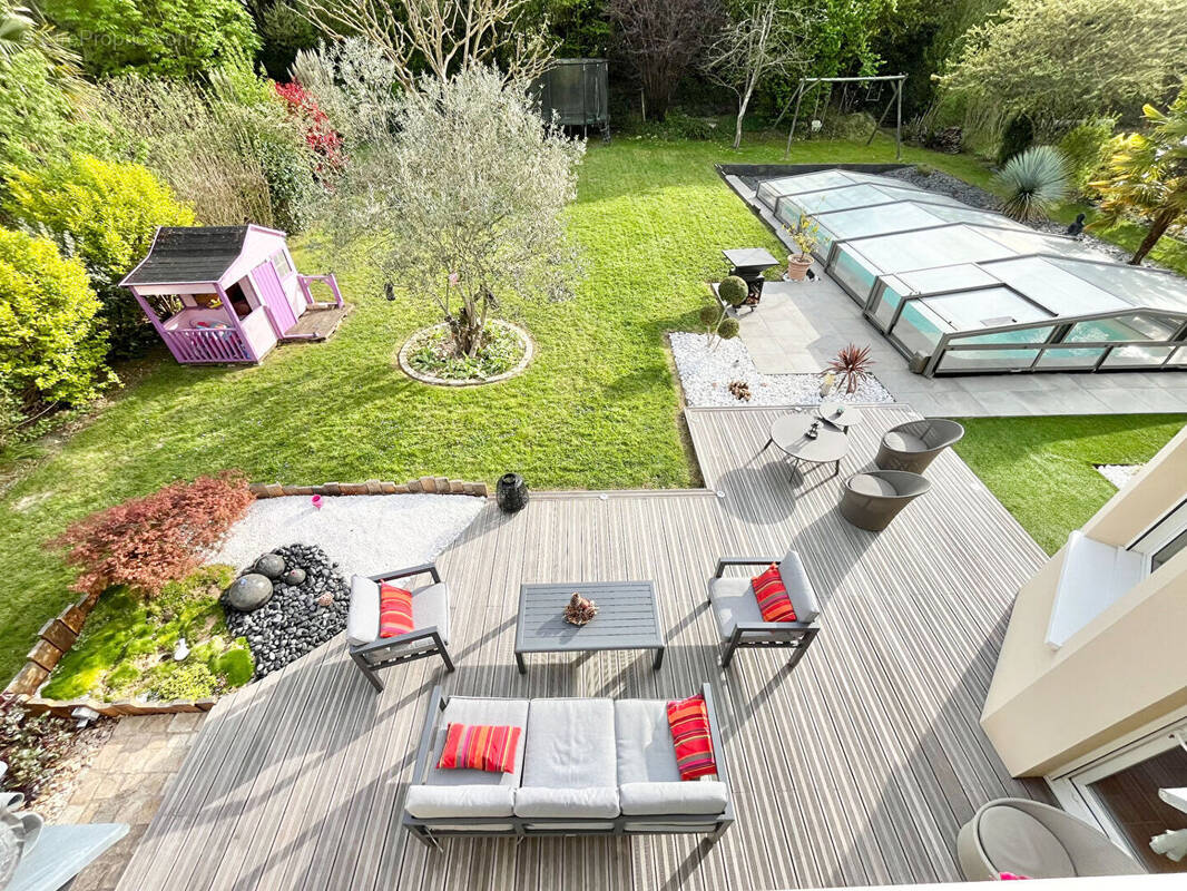 Maison à SAINT-CYR-SUR-LOIRE