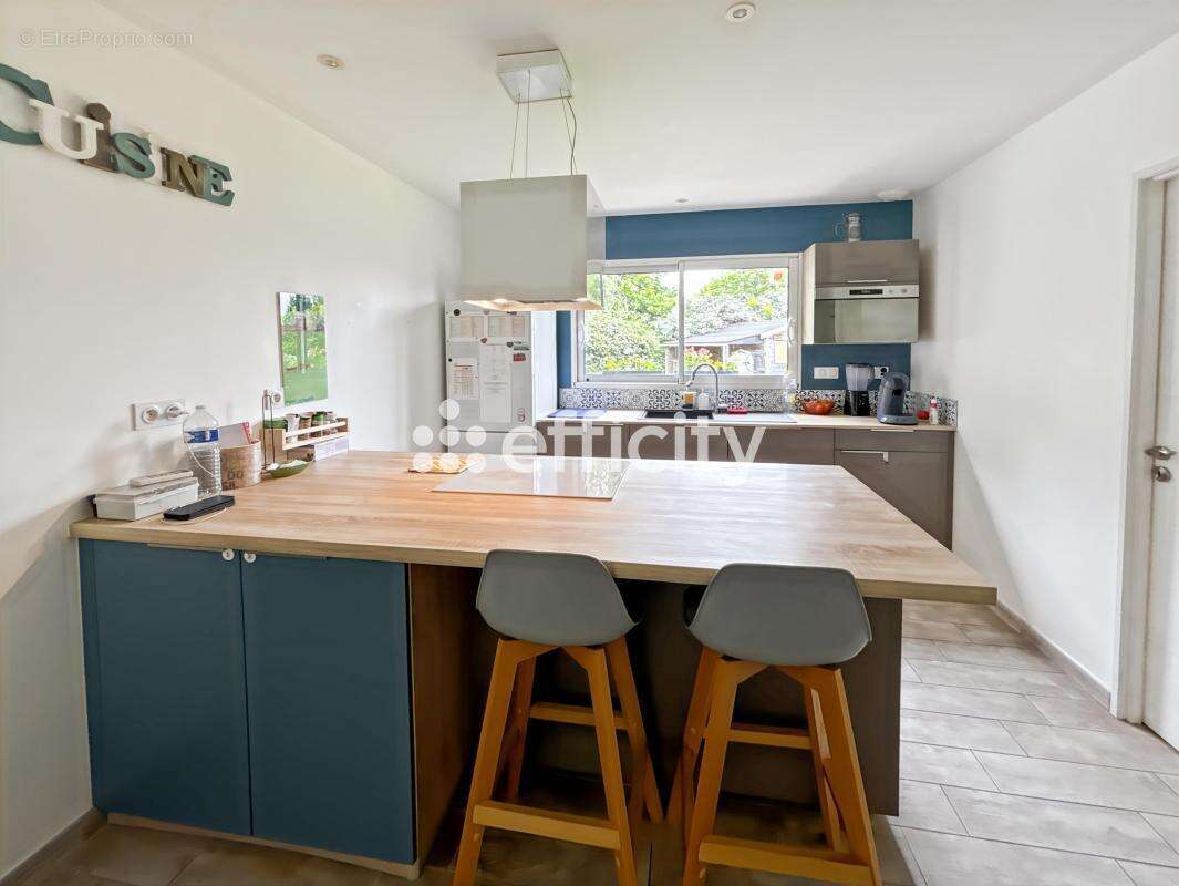 Maison 105 m² à Ecoyeux  - photo 10