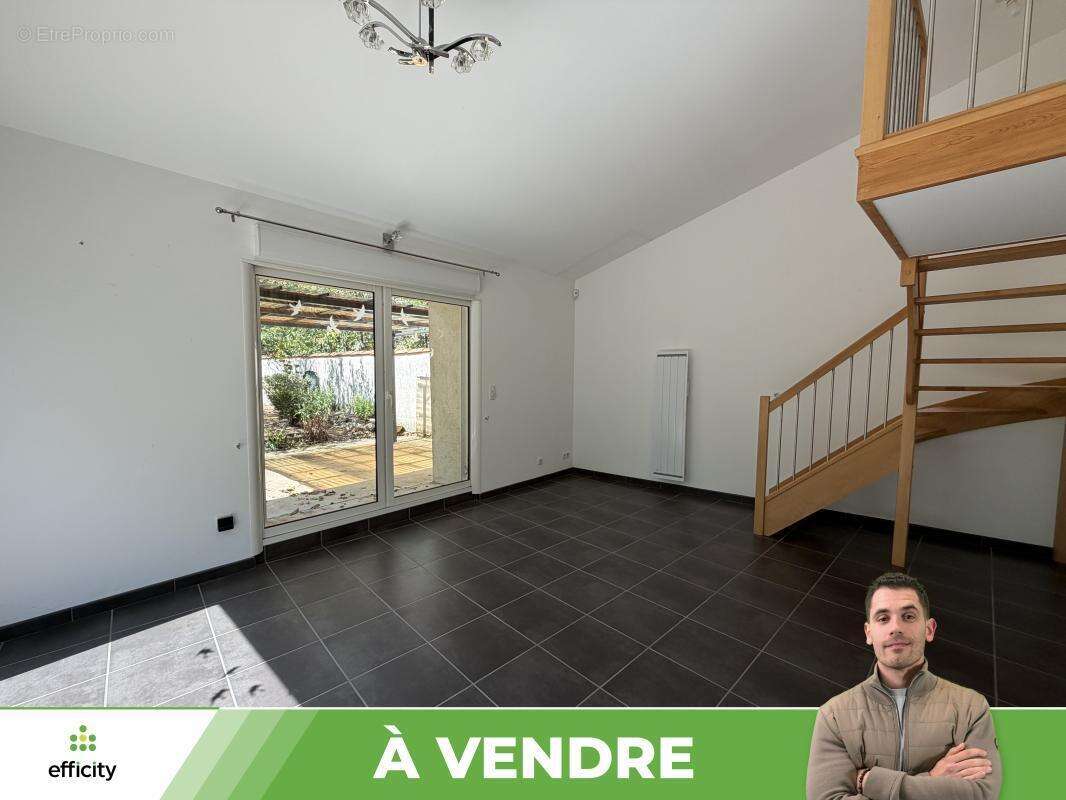 Maison 267 m² à Chaunay  - photo 7