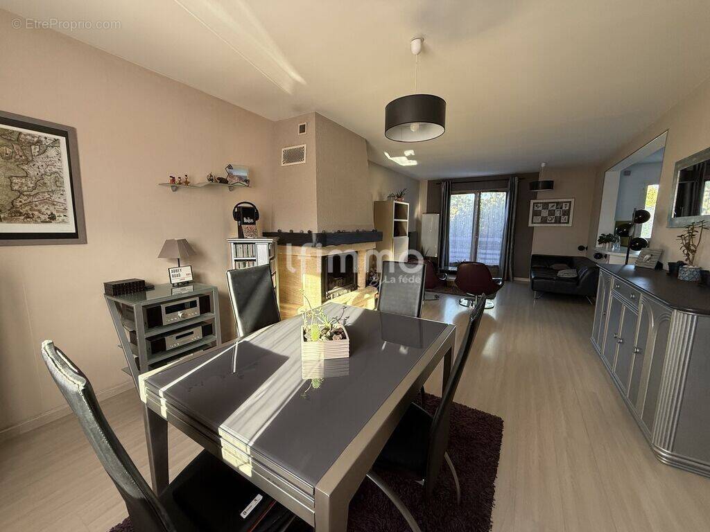 Maison à TREMBLAY-EN-FRANCE
