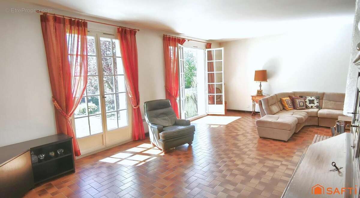 Photo 3 - Maison à L'ETANG-LA-VILLE