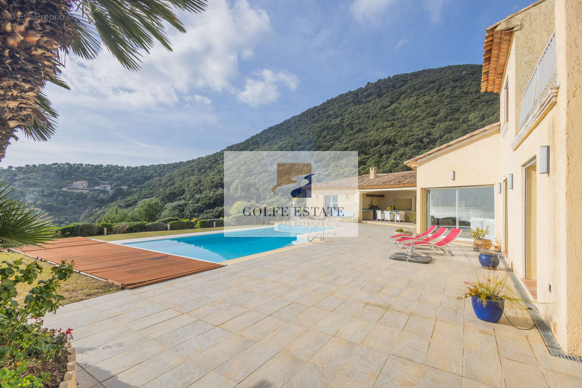 Maison à CAVALAIRE-SUR-MER