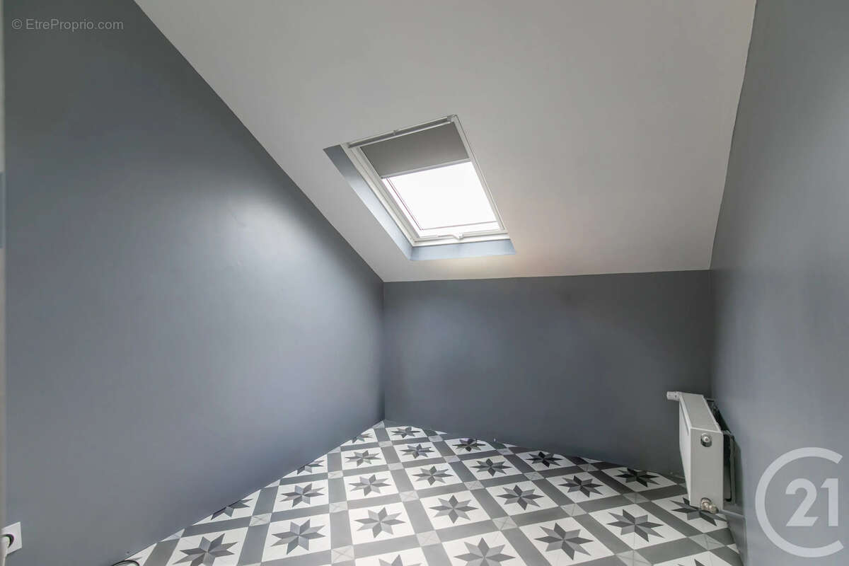 Appartement à CHENNEVIERES-SUR-MARNE