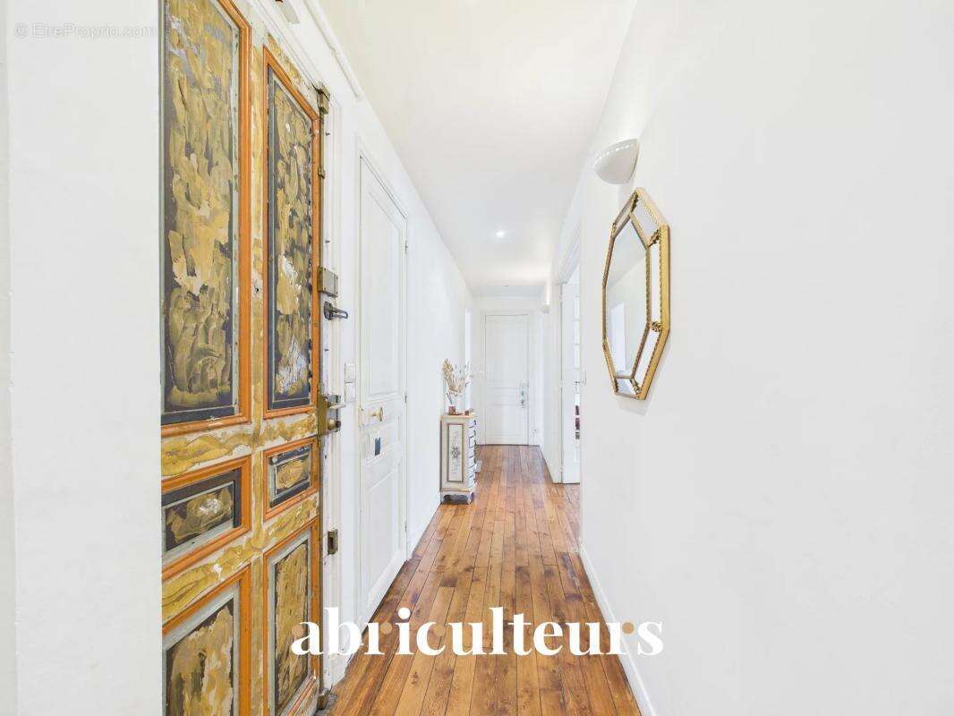 Appartement à PARIS-20E