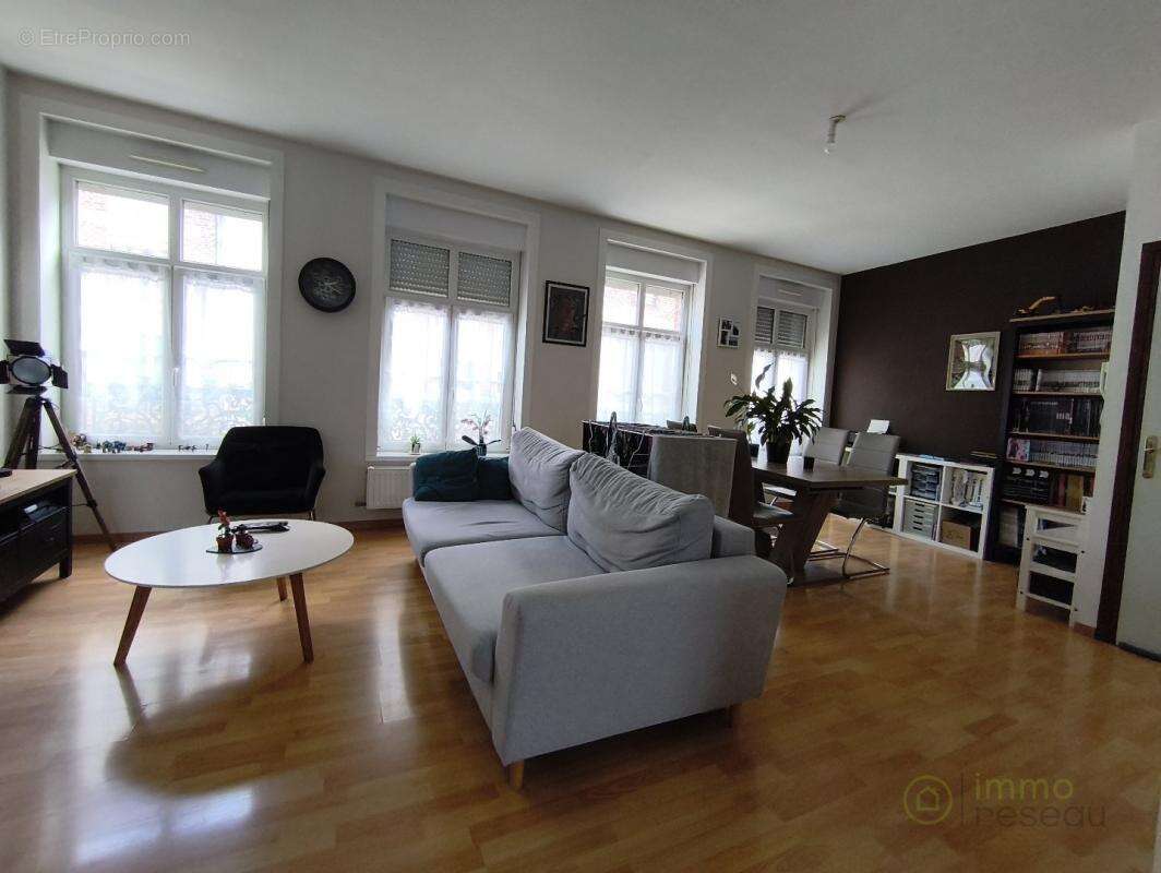 Appartement 257 m² à Avesnes-Sur-Helpe  - photo 7