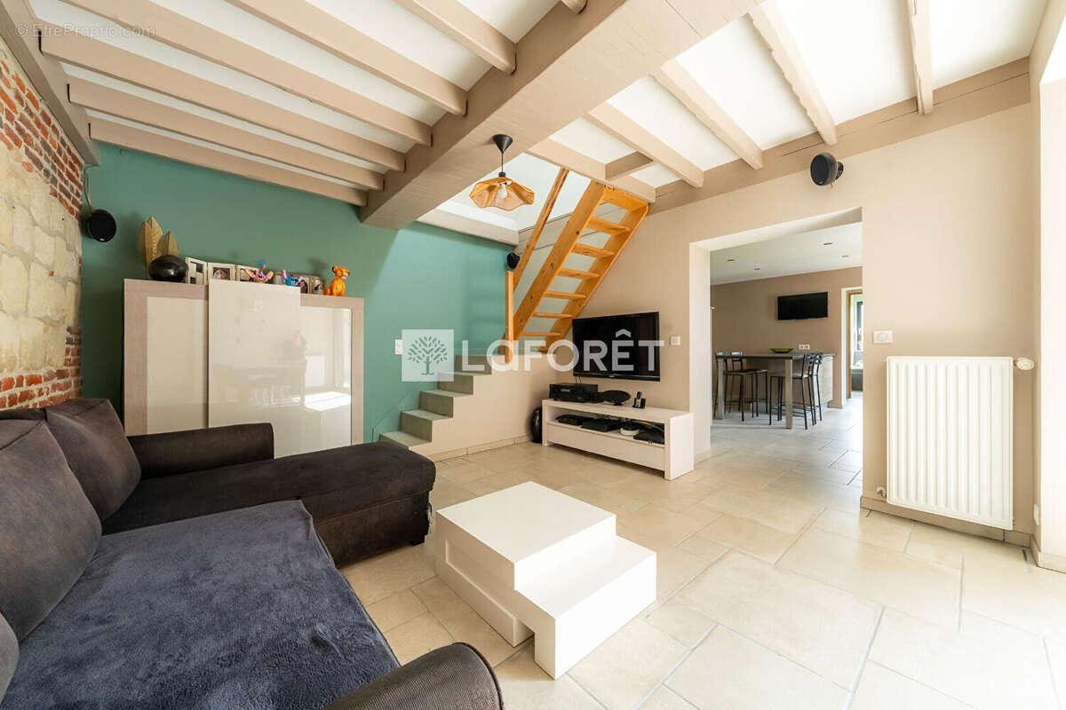 Maison à MASNY