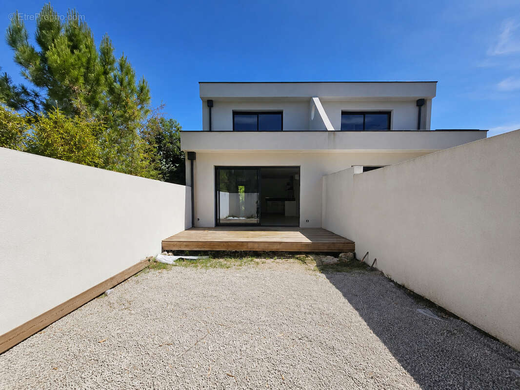 Maison à GALARGUES