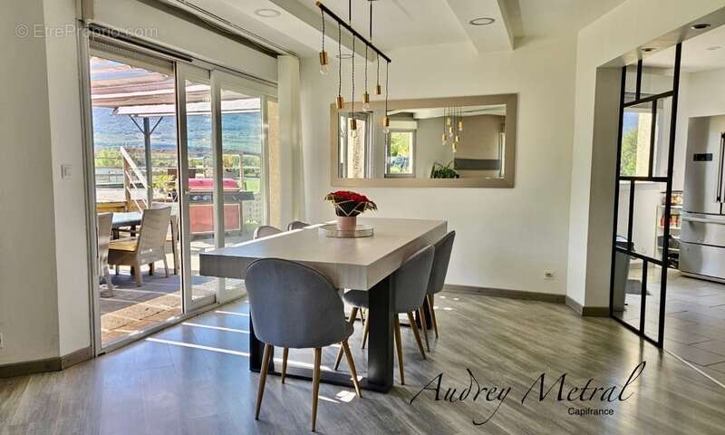 Maison à SERRIERES-EN-CHAUTAGNE