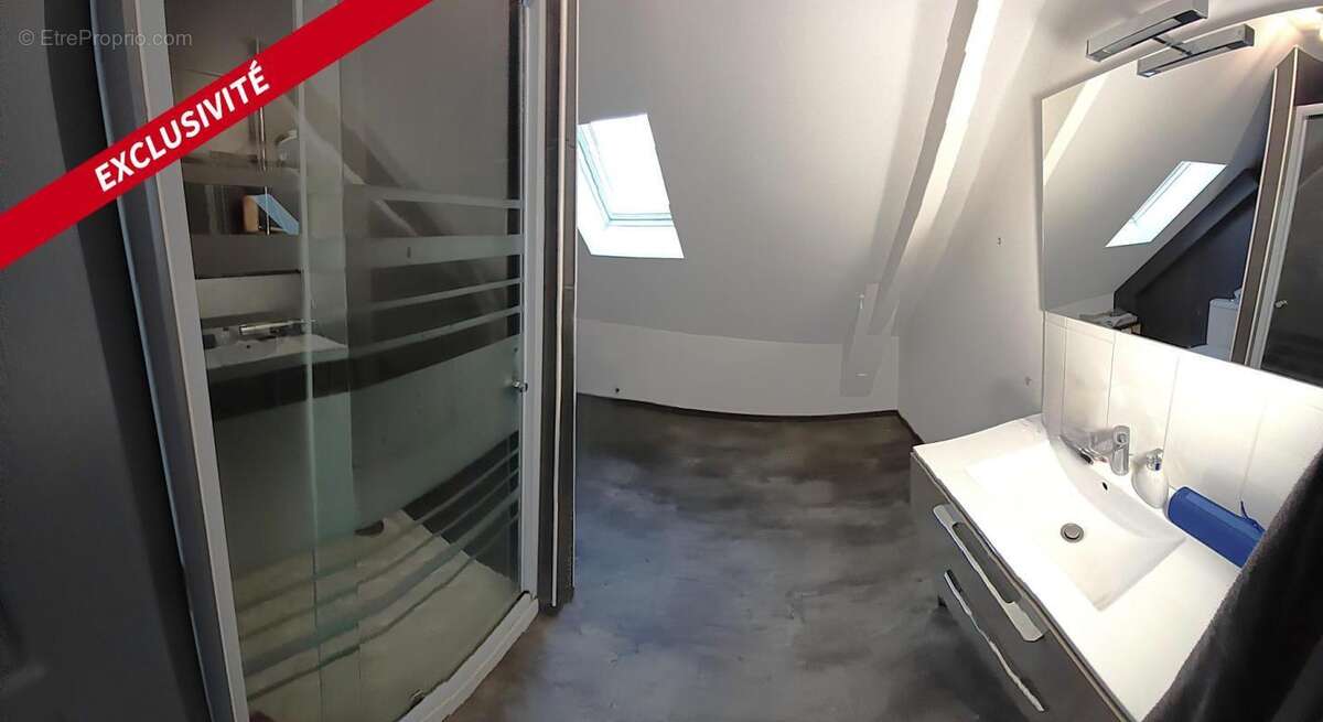 Maison à LE VIVIER-SUR-MER