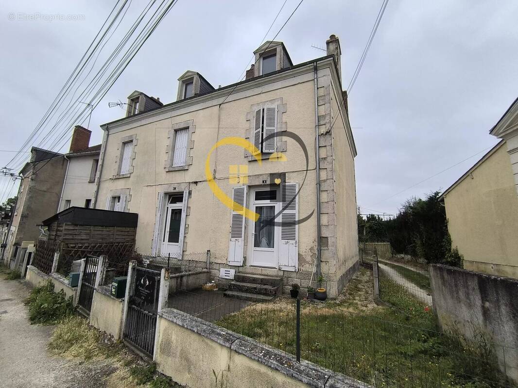 Maison à Reuilly pour investisseur - photo 1