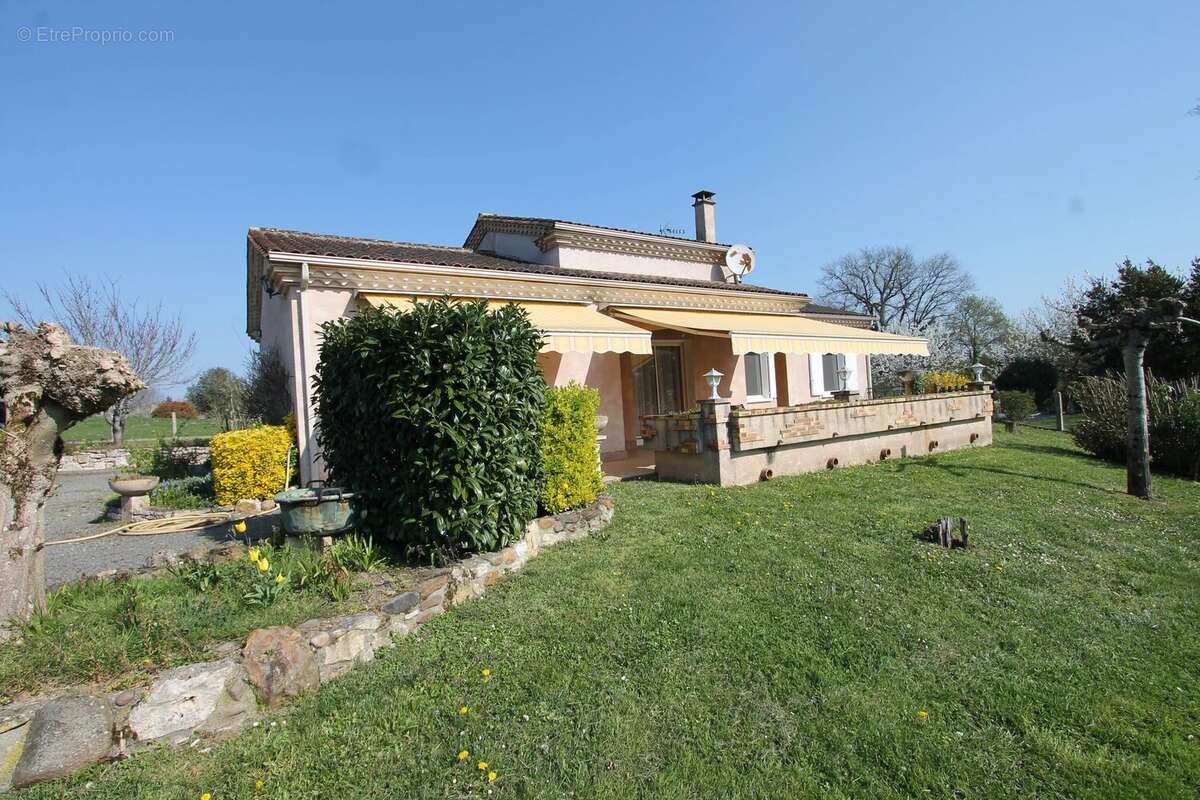 Maison à SAINT-PIERRE-D'EYRAUD