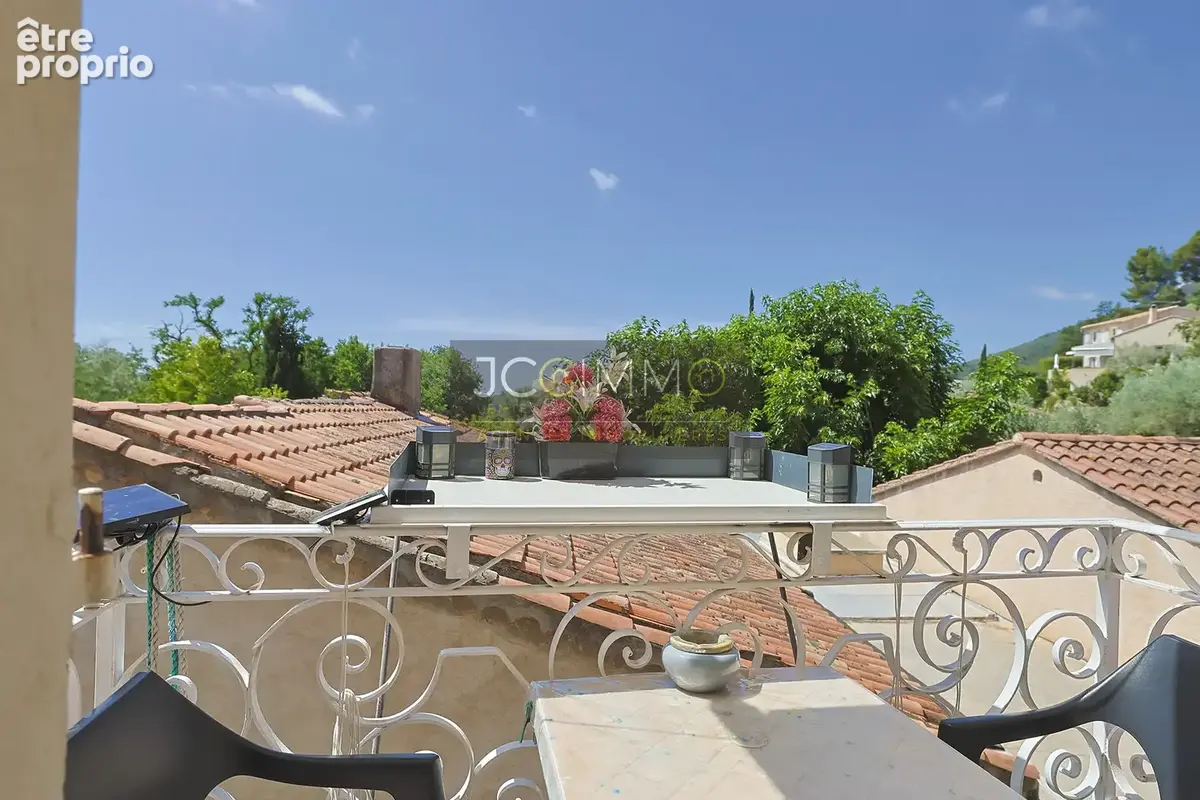 La farlède   maison de ville t4 de  111m2 2 avec terrasse et  balcon - photo 9