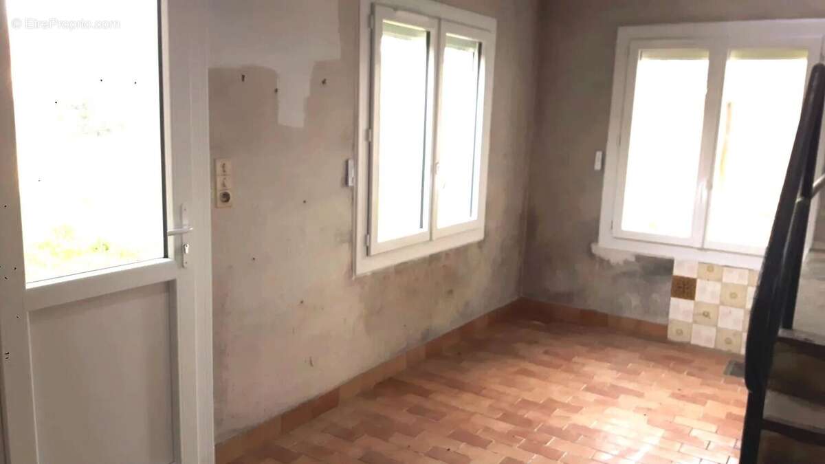 Maison à BUSSIERE-POITEVINE