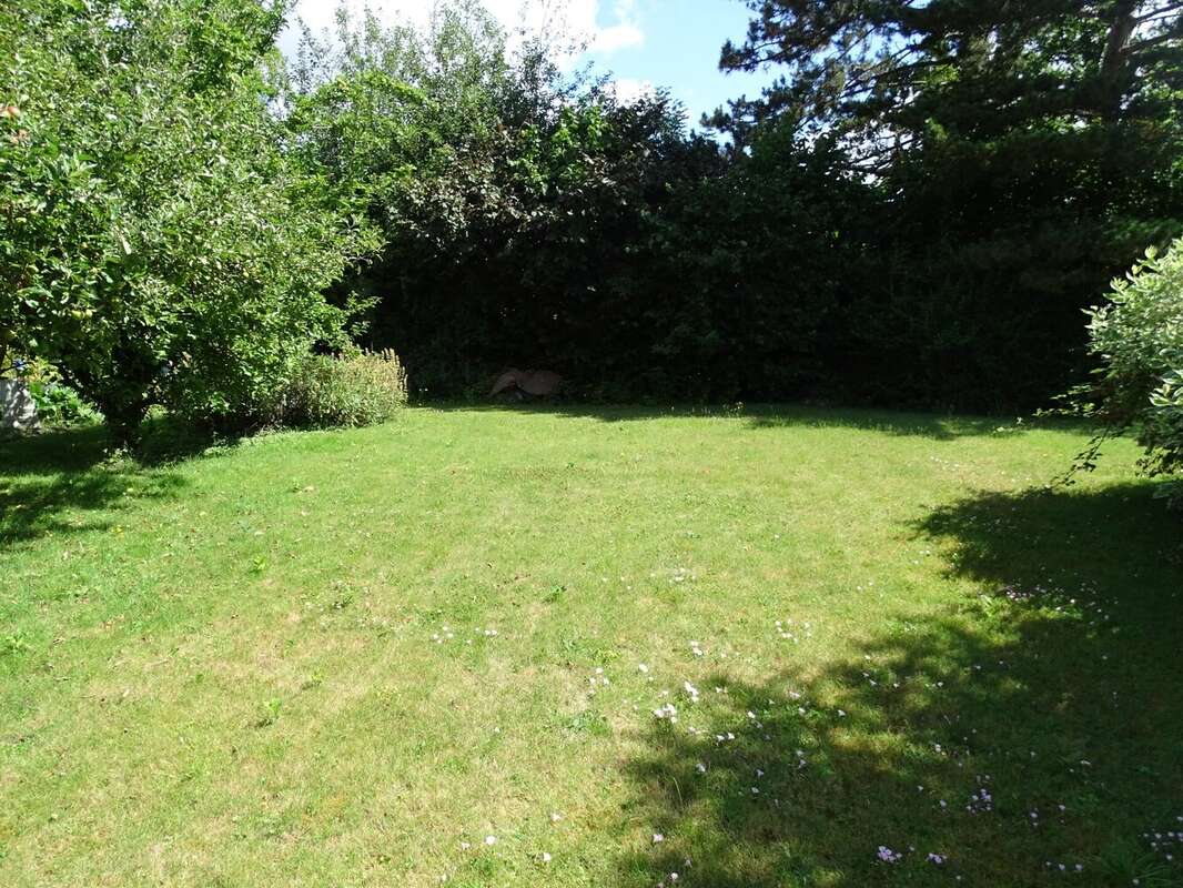 Terrain à BRUAY-LA-BUISSIERE