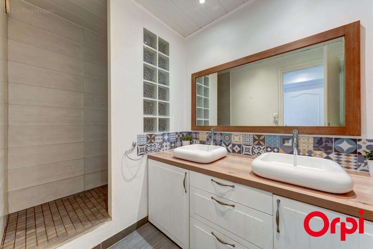 Appartement à CALUIRE-ET-CUIRE