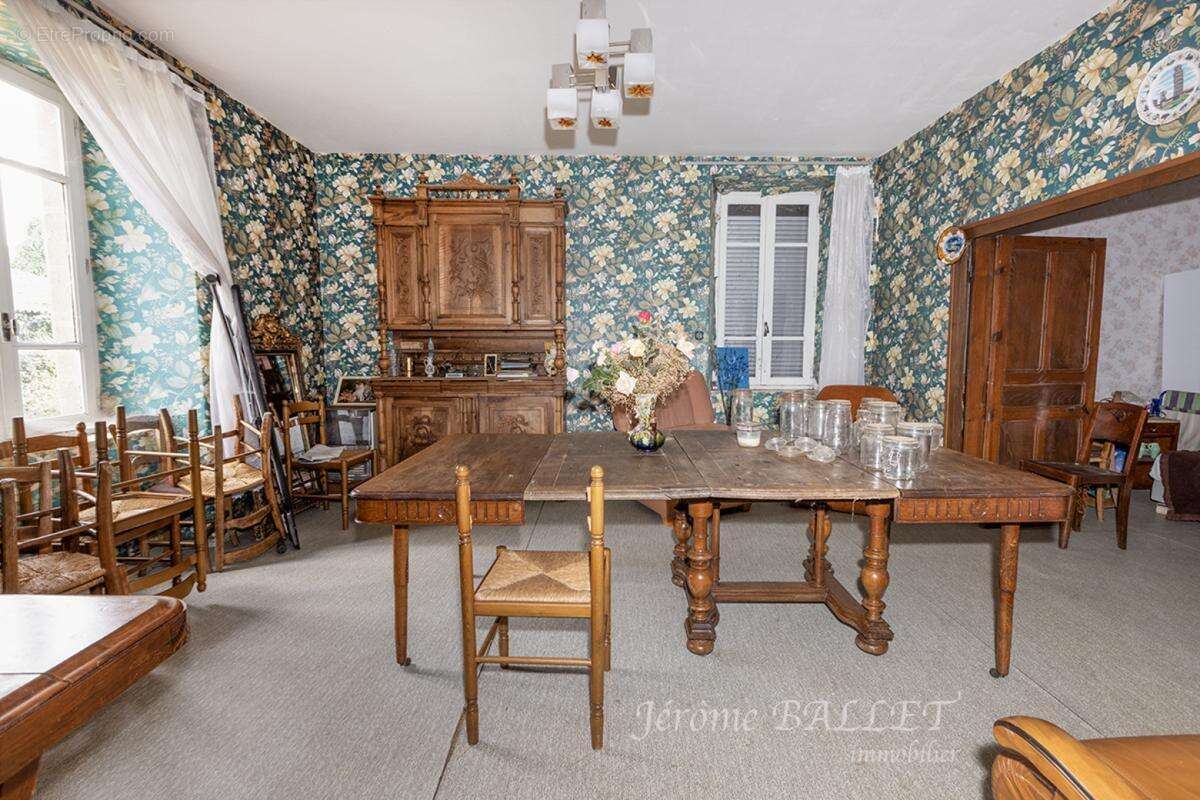 Maison 148 m² à Rieupeyroux  - photo 8
