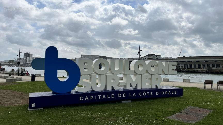 Commerce à BOULOGNE-SUR-MER