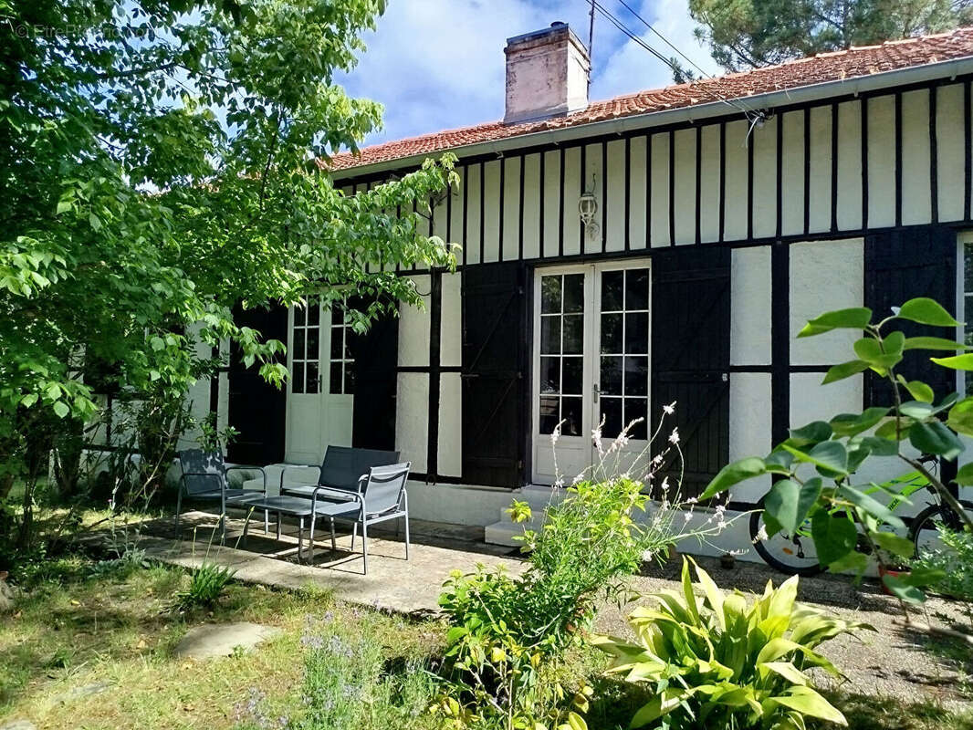Maison à VIELLE-SAINT-GIRONS