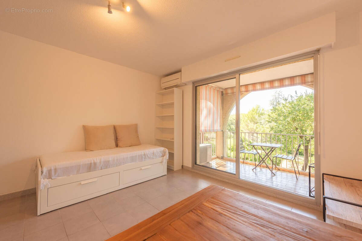 Appartement à SAINT-RAPHAEL