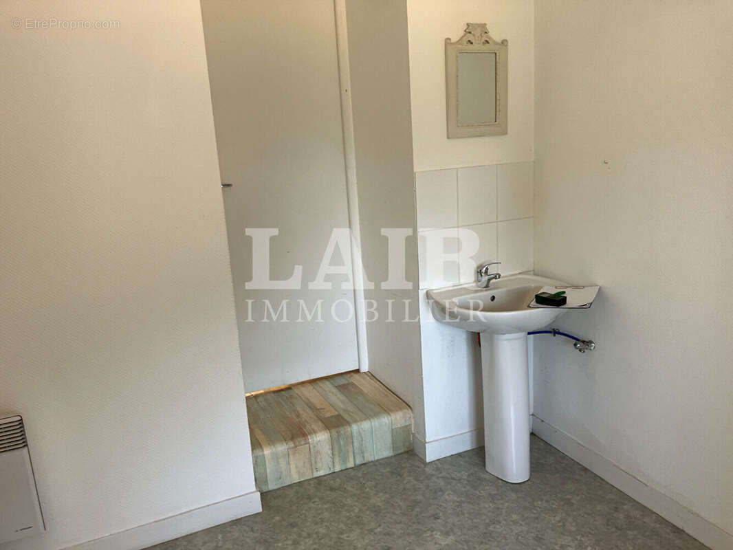 Commerce à SILLE-LE-GUILLAUME