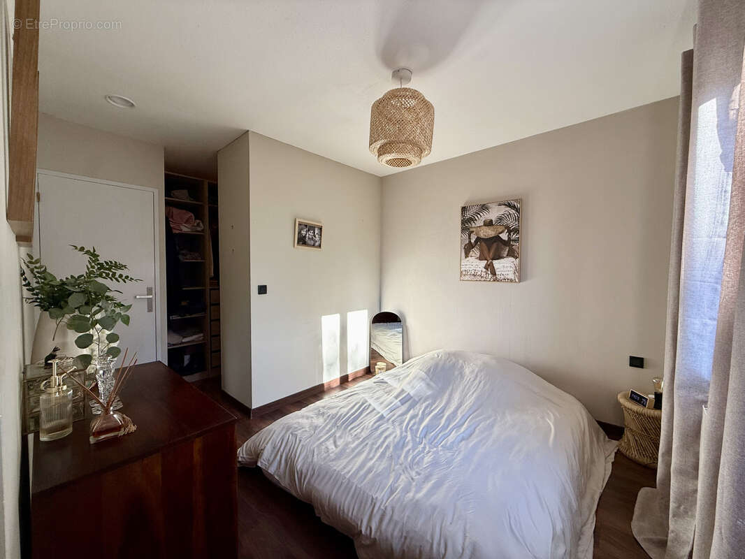 Maison à SAINT-THIBERY