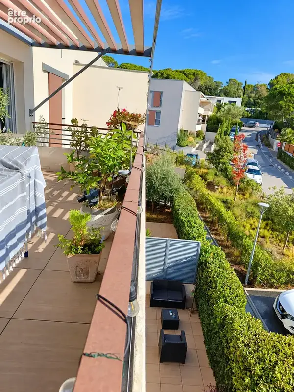 Appartement T3 dernier étage, terrasse et garage double à St Raphaël - photo 2