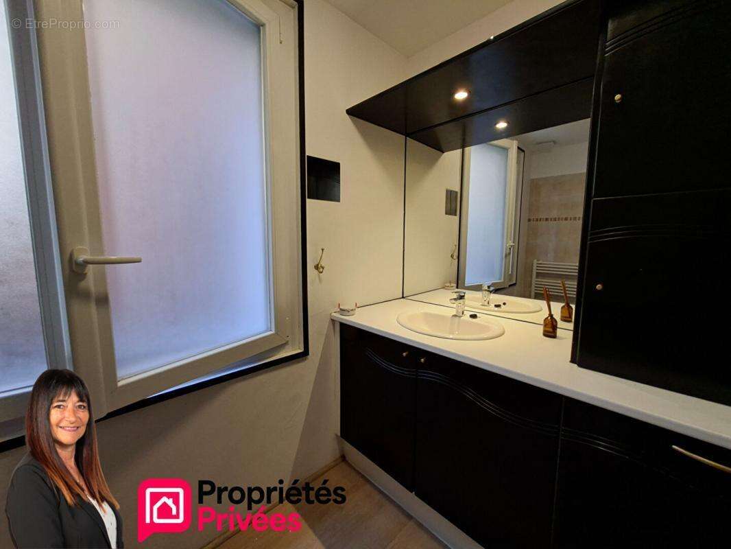 Appartement à LE COTEAU