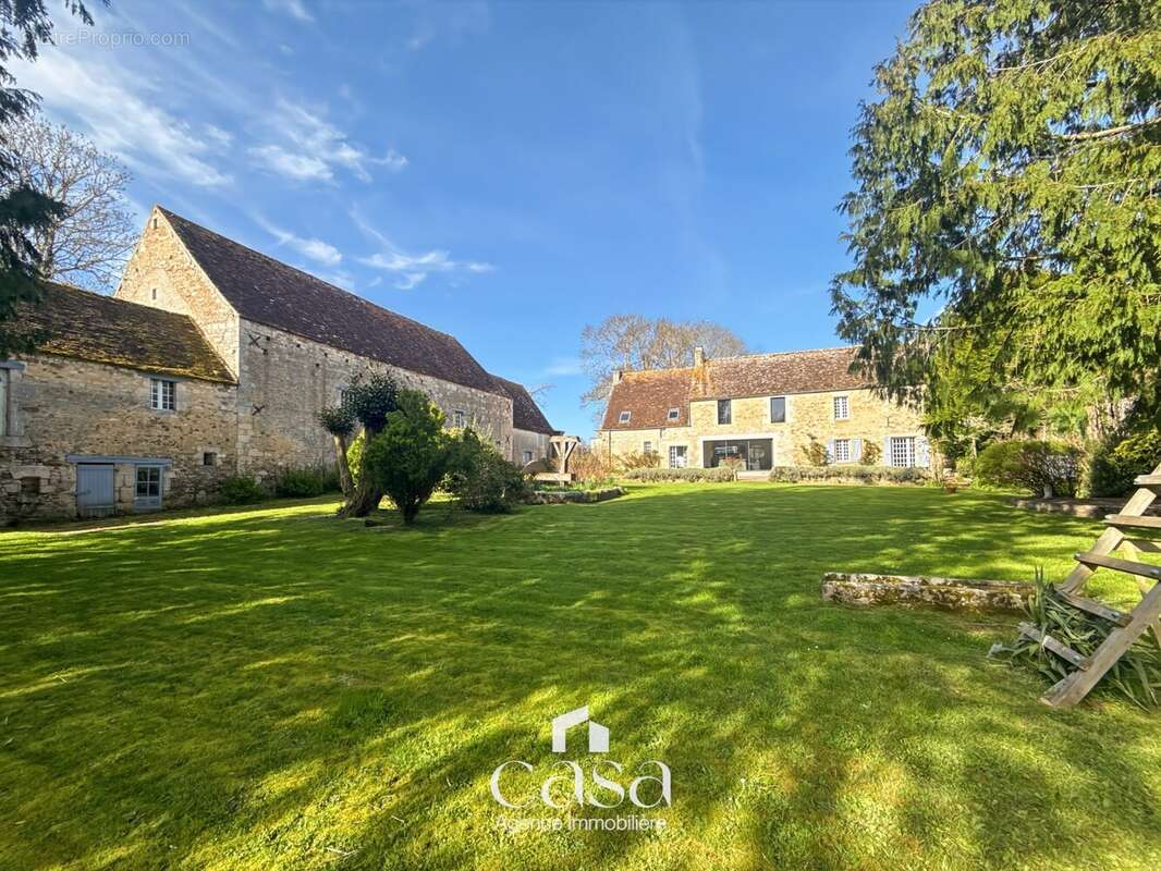 Maison à FRESNE-LA-MERE