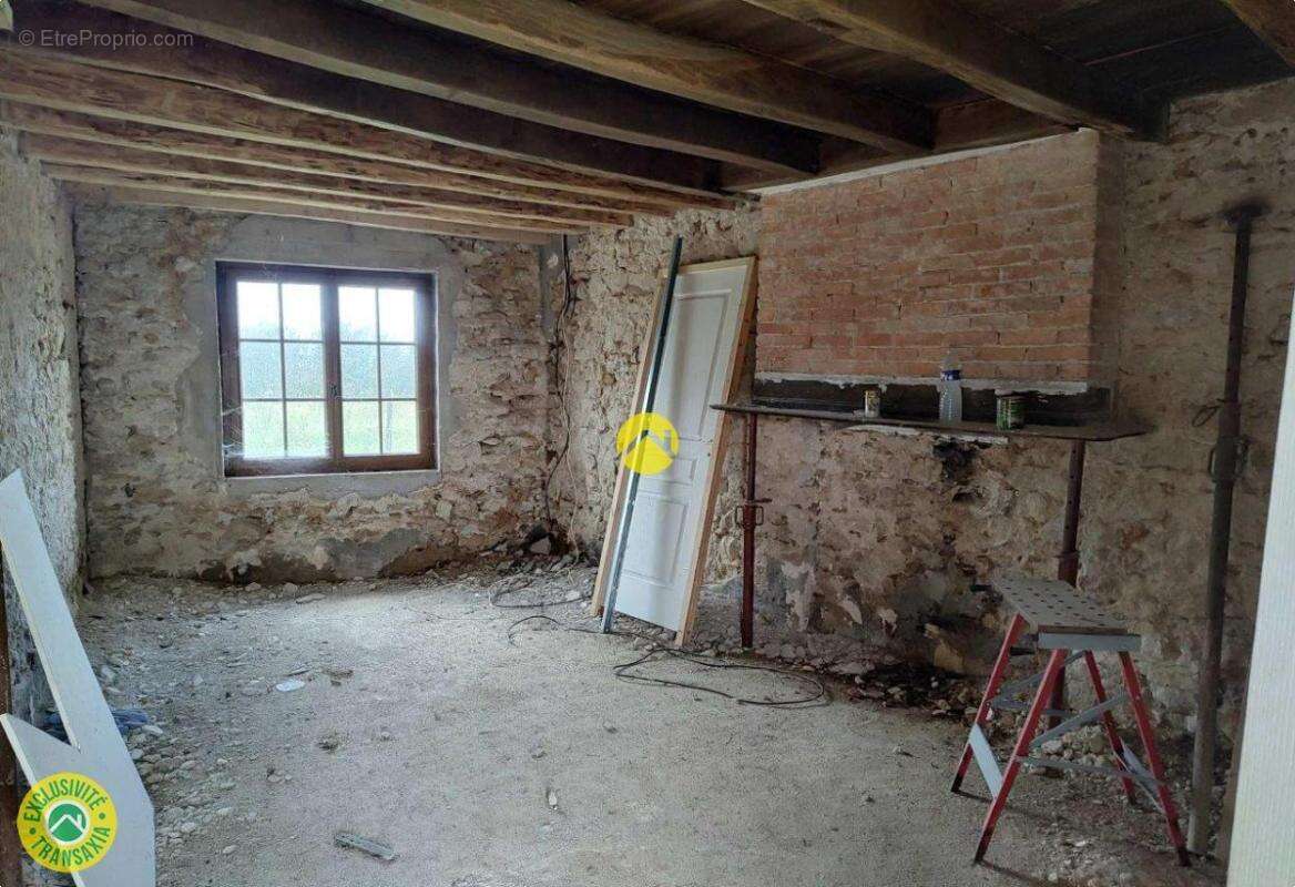 Maison à ARGENTON-SUR-CREUSE