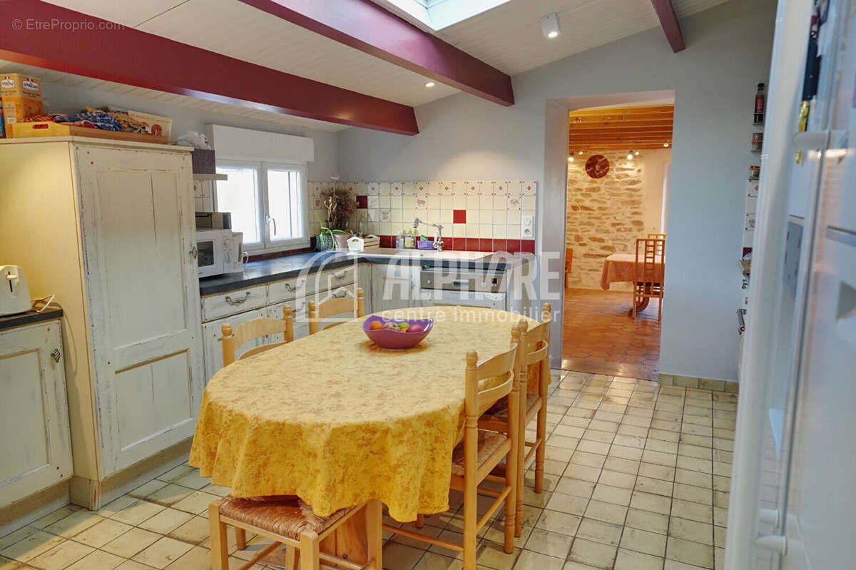 Maison à MAREUIL-SUR-LAY-DISSAIS