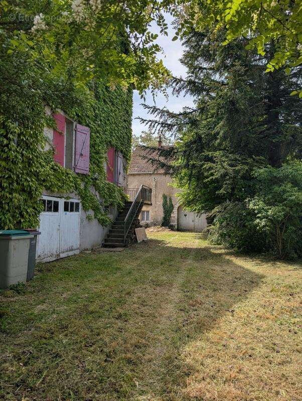 Maison à FRESNE-SAINT-MAMES