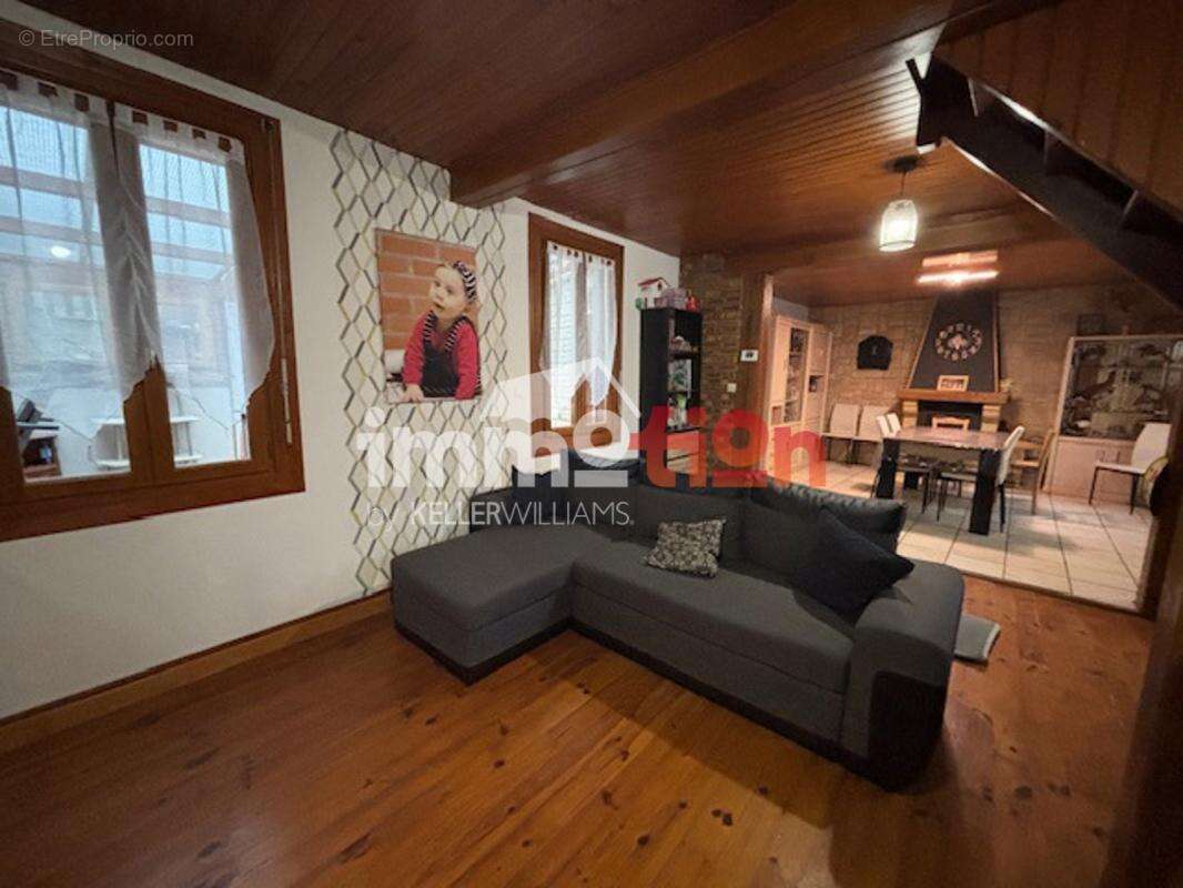 Maison à BEAUCHAMPS