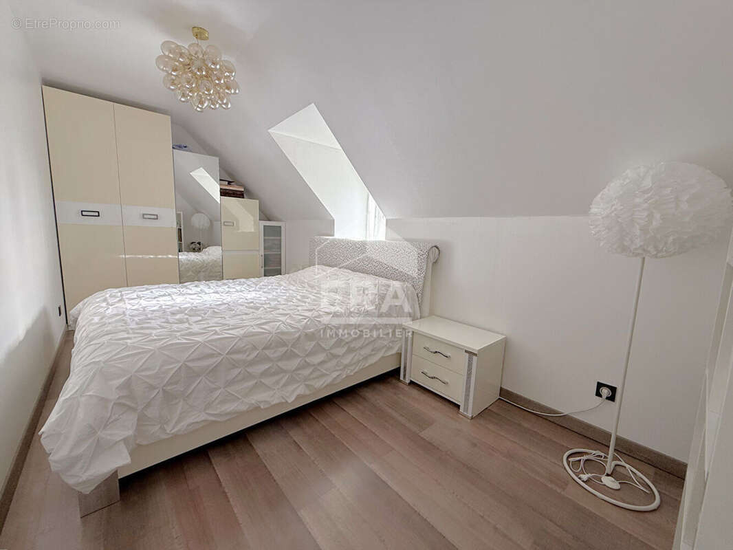 Maison à LA CHAPELLE-GAUTHIER